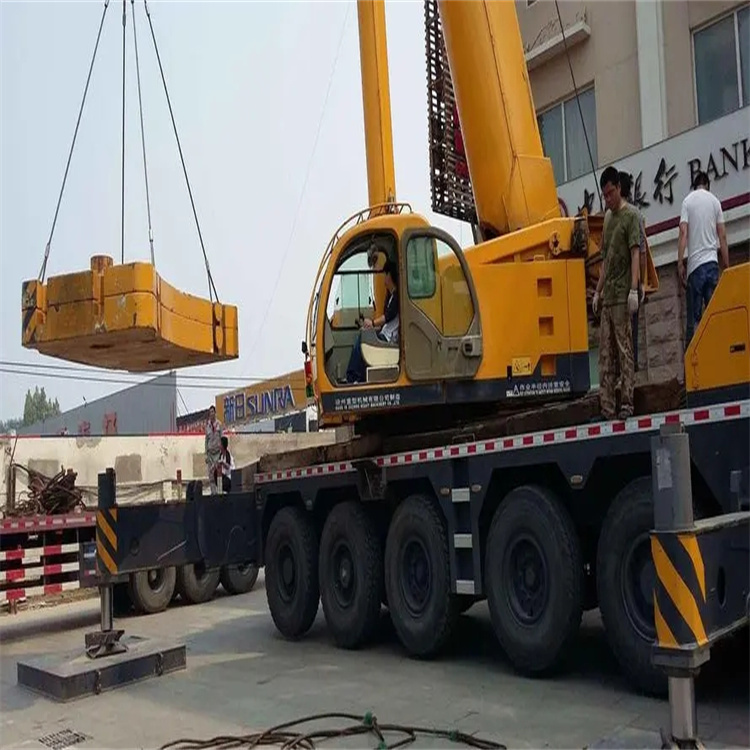 商城当地吊车出租|机器吊装|75吨|工厂搬迁服务